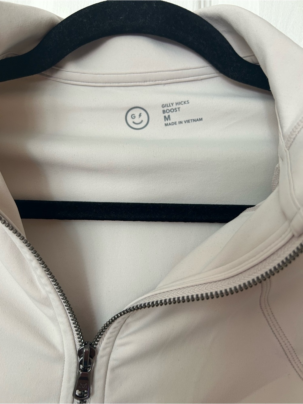 NWOT Gilly Hicks / Hollister Active Boost Zip Up Jacket - Stone - Picture 3 of 4